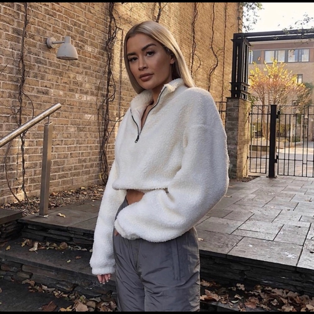 NEW Crop top long sleeve lambs wool sweater - Picture 2 of 5